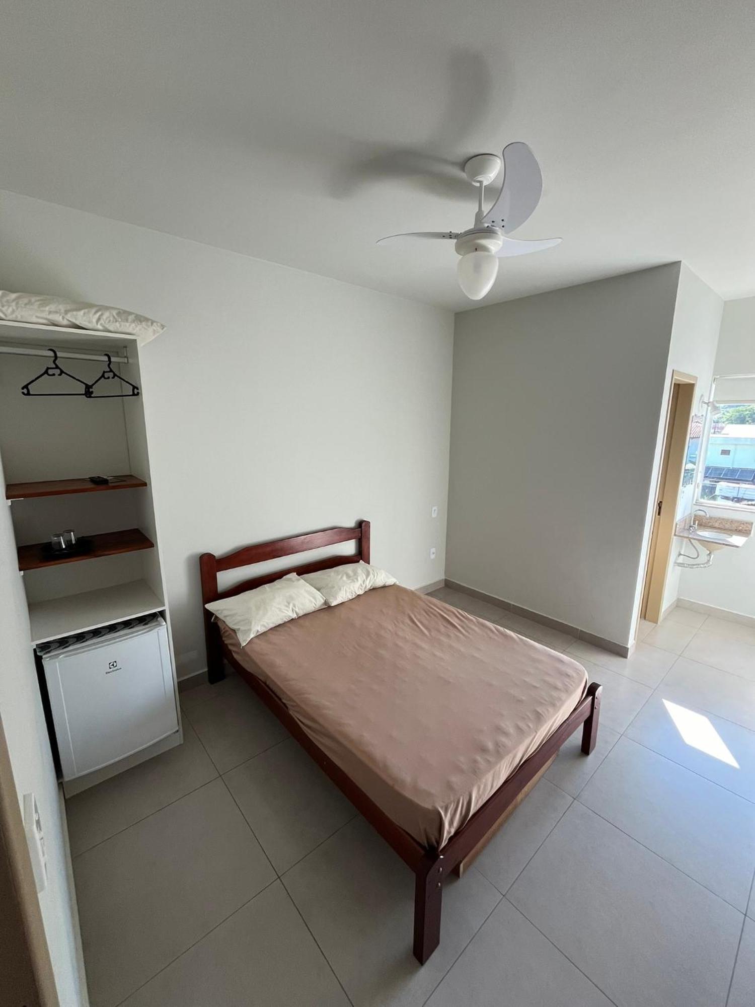 Edificio Lorenzi - Suites & Aparts Ubatuba Extérieur photo